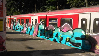 Graffiti Train in Wohnort - Photo by moschek (2015)