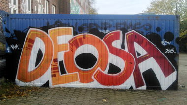 Graffiti Wall in Hamburg  - Photo by moschek - Deosa, nmk, mfs (2015)