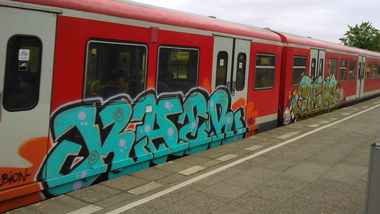Graffiti Train in Wohnort - Photo by moschek - Kaer (2015)