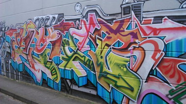 Graffiti Wall in Hamburg - Photo by moschek - eiser