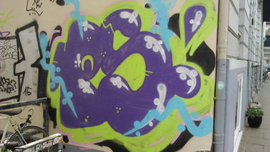 Graffiti Bombing in Hamburg - Photo by moschek - ps