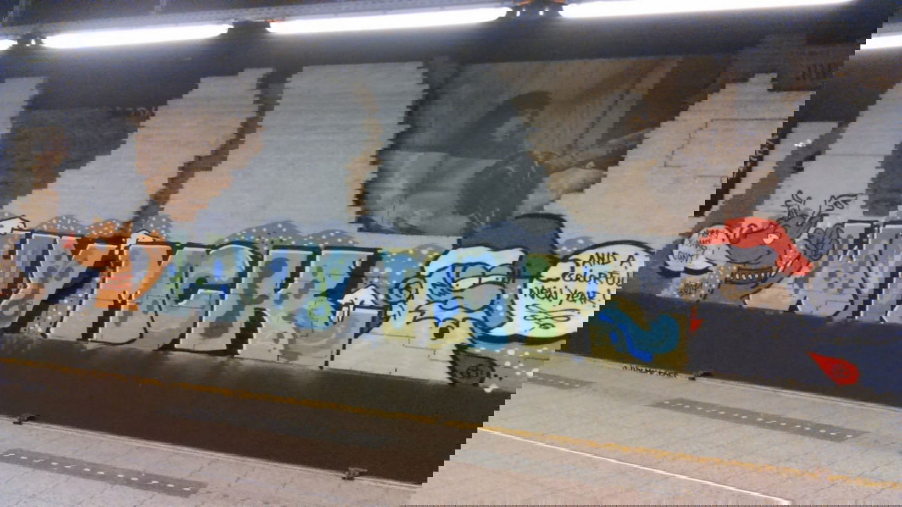 Graffiti Bombing in Amsterdam - Photo by moschek - why, mck