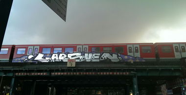 Graffiti Train - Photo by moschek - Hsr, rgb, lars (2016)