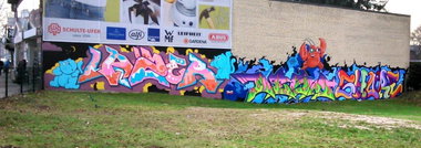 Graffiti Wall in Hamburg - Photo by moschek - lazer, desm, shore (2013)