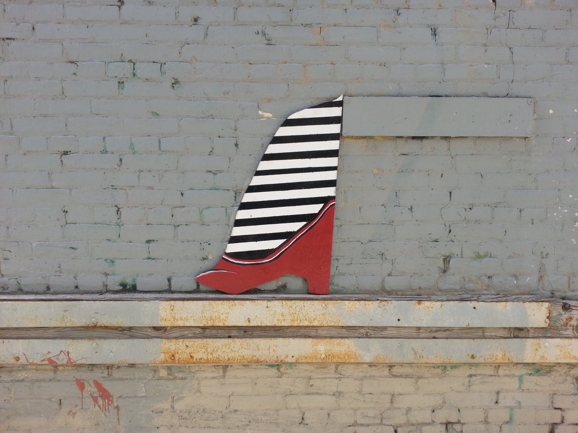 Graffiti Street Art in Winnipeg - Photo by mouthful (2013)