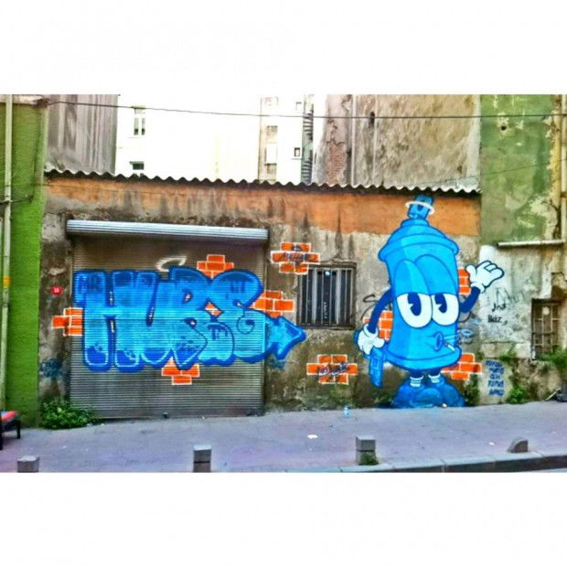 Graffiti Bombing in Istanbul - Photo by mrhure - bokcrew, bokcru, mrhure