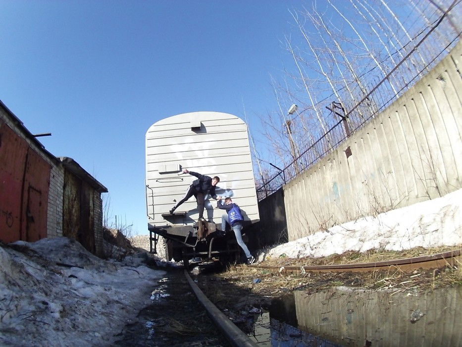 Graffiti Artwork - Photo by mtskwor