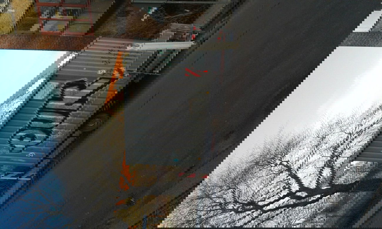 Graffiti Bombing - Photo by mucke