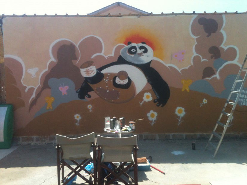 Graffiti Wall in Greece - Photo by munk (2013)