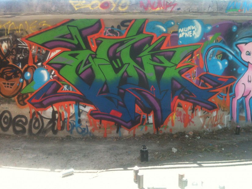 Graffiti Wall in Greece - Photo by munk (2013)