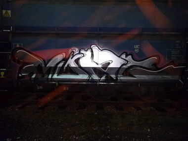 Graffiti Train - Photo by muzg