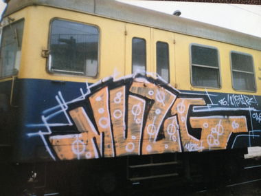 Graffiti Train - Photo by muzg (2001)