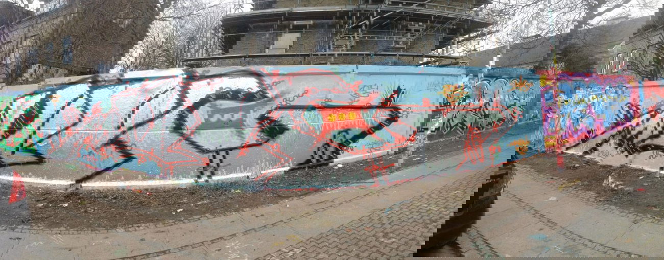 Graffiti Wall - Photo by muzg (2014)