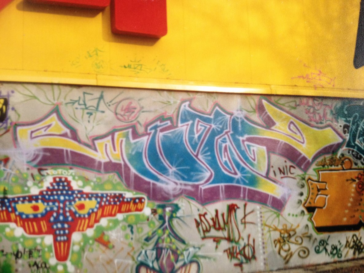 Graffiti Bombing - Photo by muzg (2002)