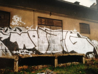 Graffiti Bombing - Photo by muzg (2002)