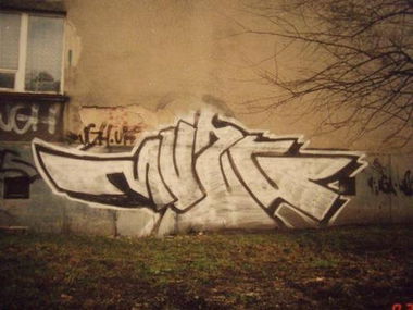 Graffiti Bombing - Photo by muzg - 2002