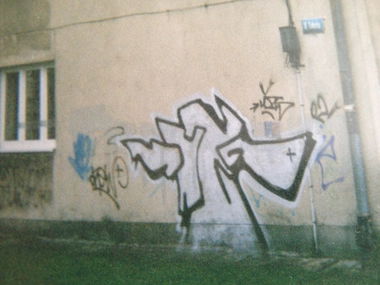 Graffiti Bombing - Photo by muzg (2002)