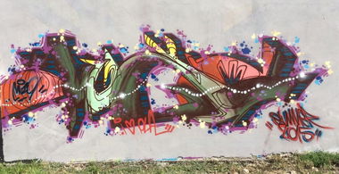 Graffiti Wall - Photo by muzg