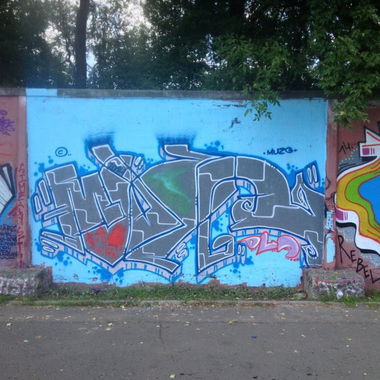 Graffiti Wall in Warsaw - Photo by muzg (2014)
