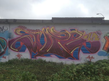 Graffiti Wall - Photo by muzg (2014)