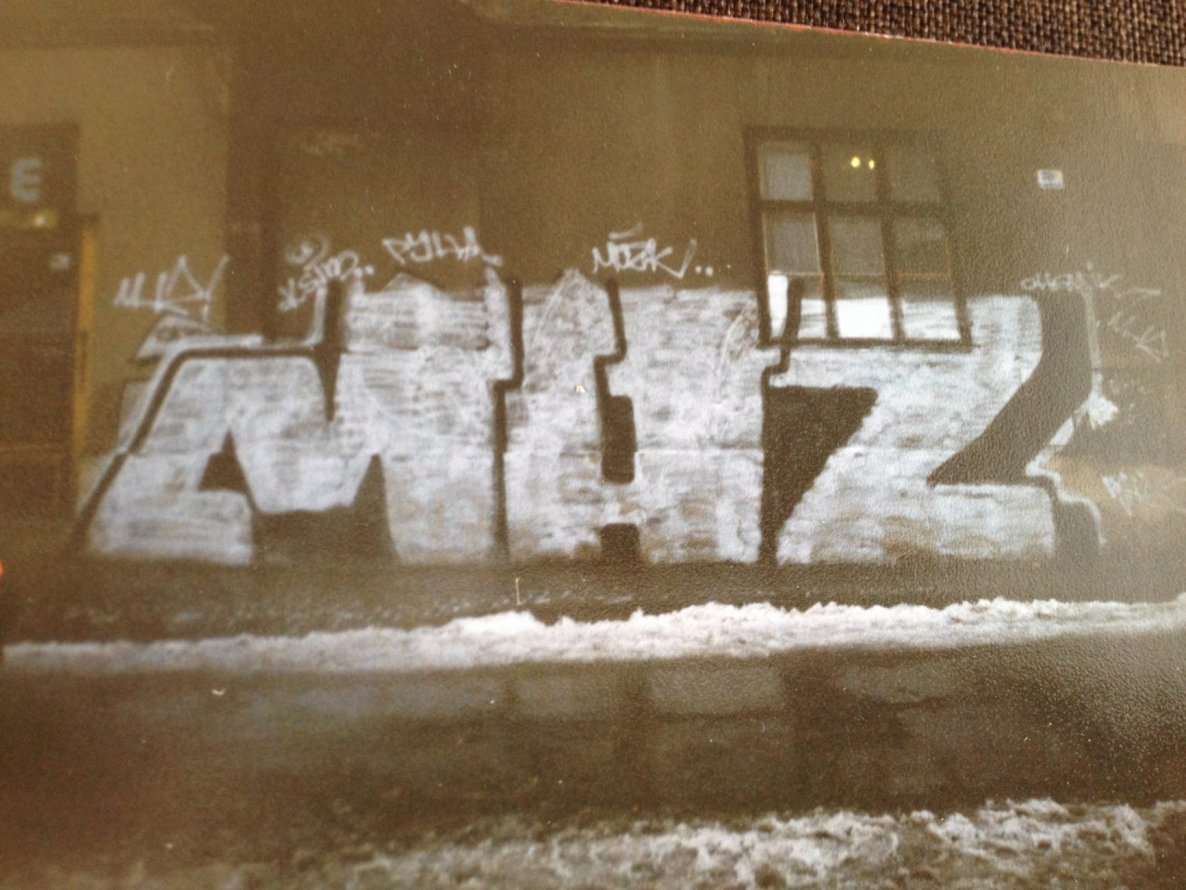 Graffiti Wall - Photo by muzg (2000)