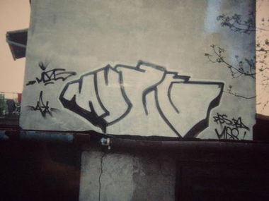 Graffiti Bombing - Photo by muzg - 2002