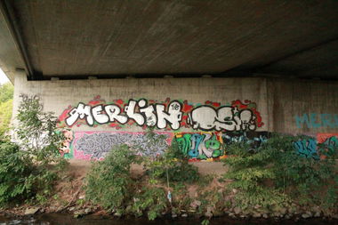 Graffiti Bombing - Photo by myGuns - (Karlsruhe) (2012)