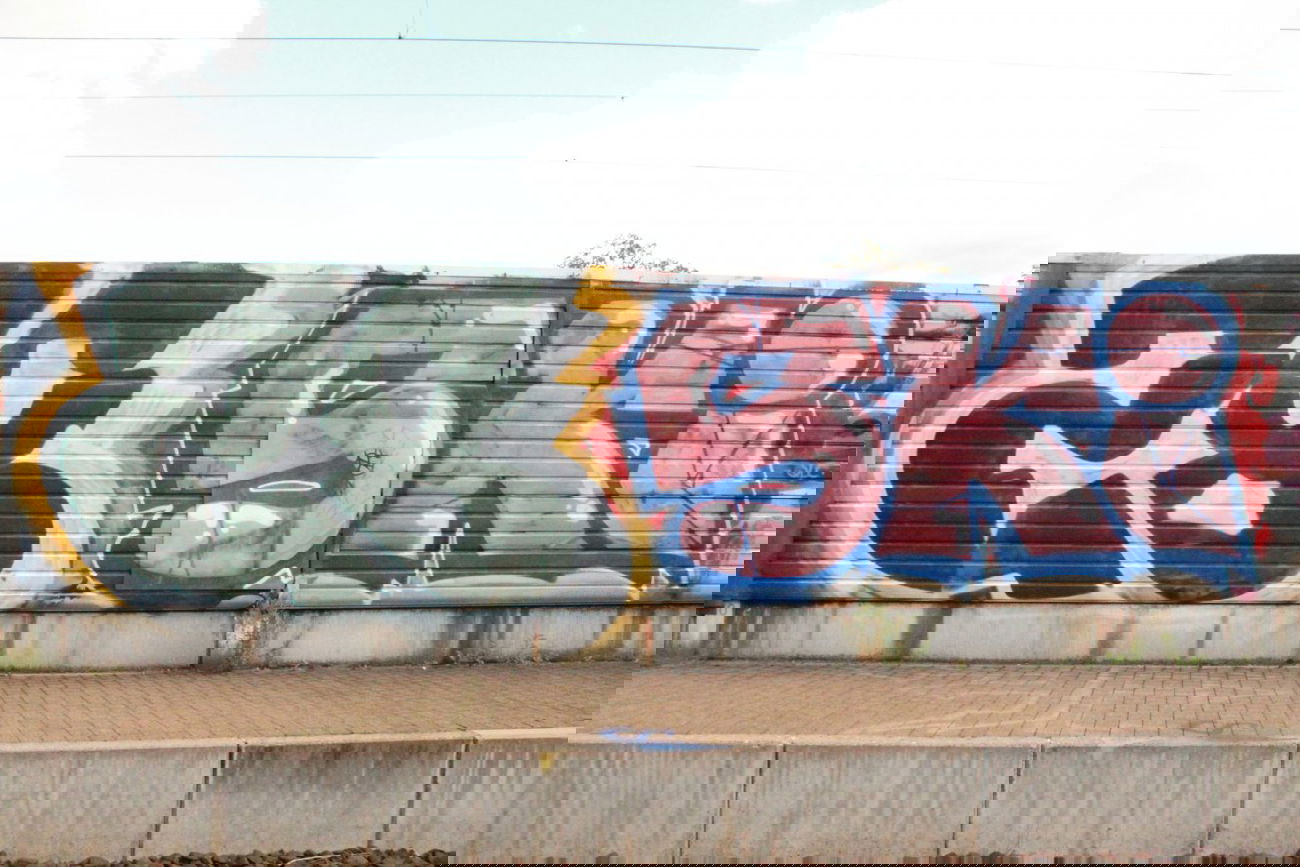 Graffiti Wall - Photo by myGuns (2013)