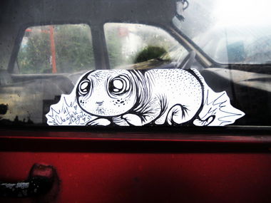 Graffiti Street Art in Pite?ti - Photo by mycutecreatures - creaturi, dragute, my (2014)