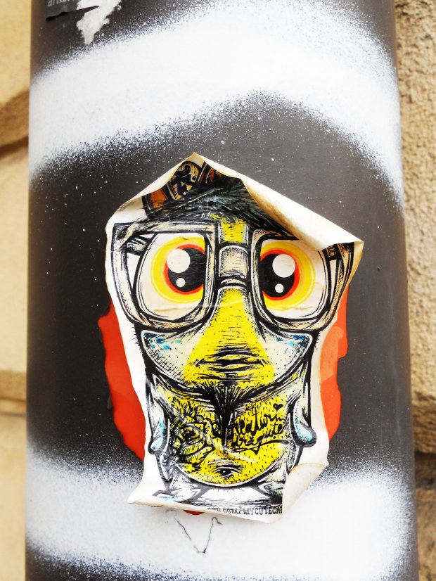 Graffiti Street Art in Bucharest - Photo by mycutecreatures (2013)