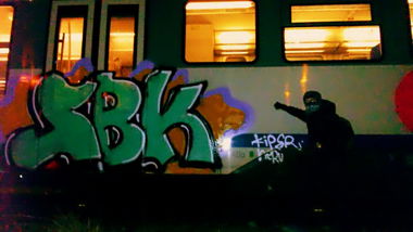 Graffiti Train - Photo by nErou - bucharest