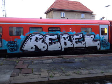 Graffiti Train - Photo by nachdenksessel - Rebel, Halle, spotted (2014)