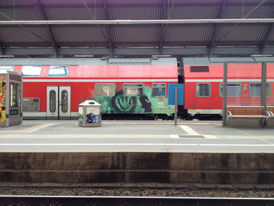 Graffiti Train - Photo by nachdenksessel - üf, Halle, spotted (2014)