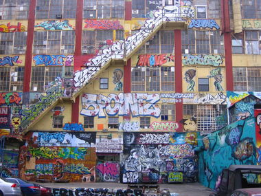 Graffiti Bombing - Photo by napi3 - bombed, wall