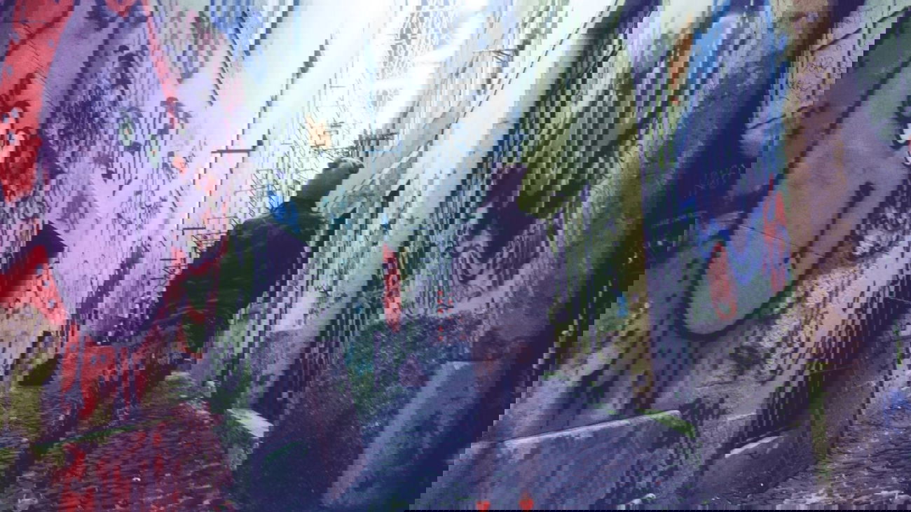 Graffiti Wall - Photo by nash7 - 1up