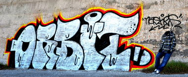 Graffiti Wall in Ermoupoli - Photo by nashek - nashek, ilio (2013)