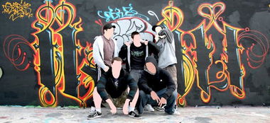 Graffiti Wall in Athens - Photo by nashek - ilio, crew (2009)