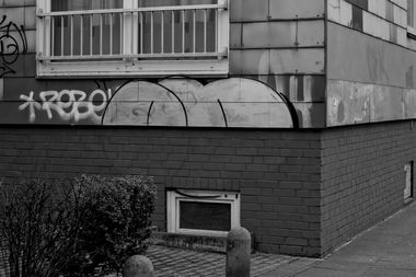 Graffiti Bombing - Photo by nastyawrok (2014)