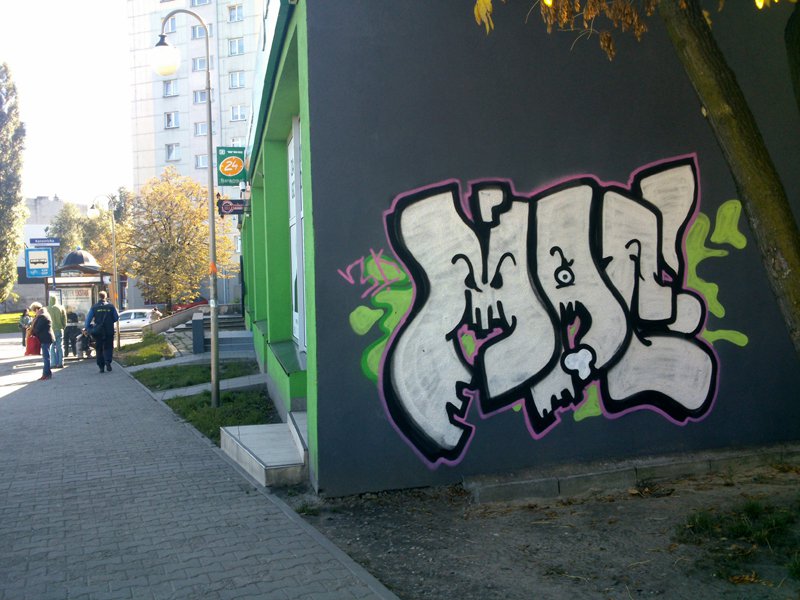 Graffiti Bombing in Myslowice - Photo by nastymac - mac!, silver, bomb (2013)