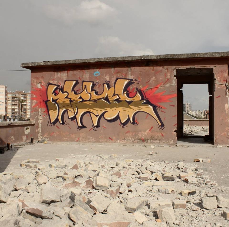 Graffiti Bombing - Photo by neakadana - NEAK (2014)