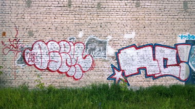 Graffiti Bombing in Dzerzhinsk - Photo by nearcrimekid - osem, nck (2014)