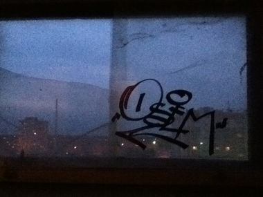 Graffiti Artwork - Photo by nearcrimekid - osem (2012)