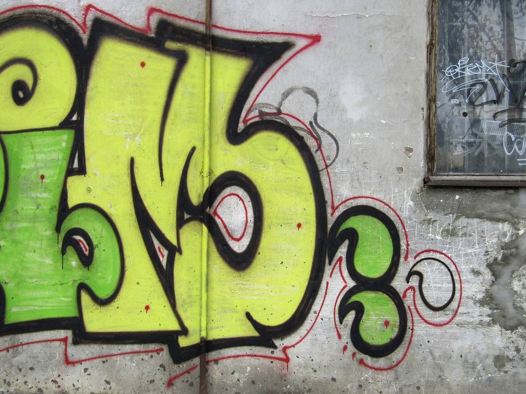 Graffiti Bombing - Photo by nearcrimekid