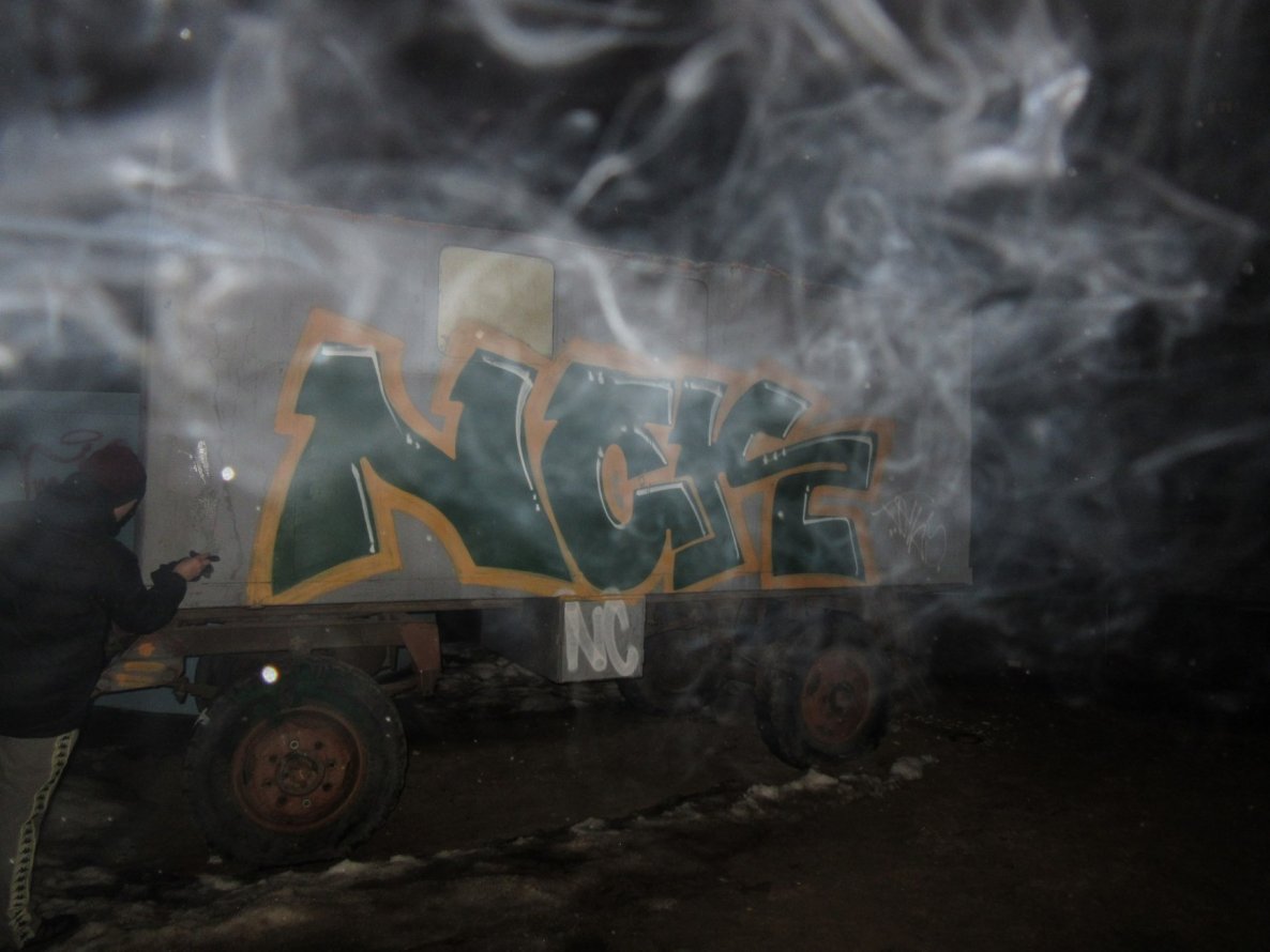 Graffiti Bombing - Photo by nearcrimekid - nck, toykid, smoke