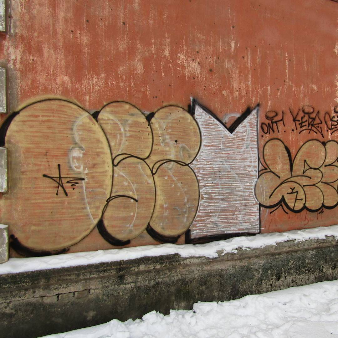 Graffiti Bombing - Photo by nearcrimekid