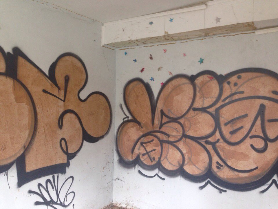 Graffiti Bombing - Photo by nearcrimekid - throwup, bombing, russian