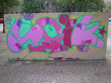 Graffiti Wall - Photo by neicky