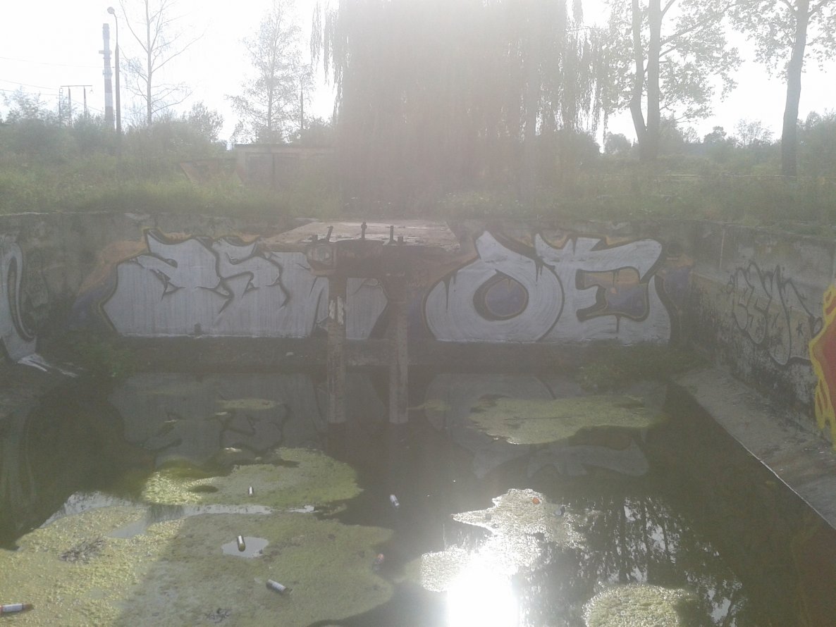 Graffiti Wall - Photo by nekenieH