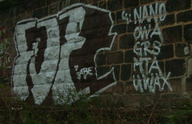 Graffiti Bombing in Chemnitz - Photo by neon - 642, 42ers, Chemnitz