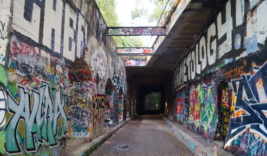 Graffiti Wall - Photo by neon - Berlin, Germany, traveling (2013)